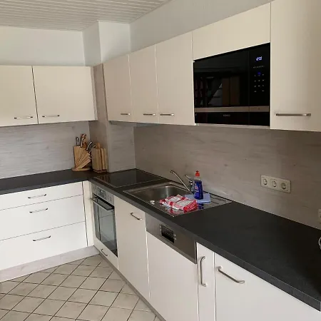 Ferienhaeuser Wede * 우케리츠